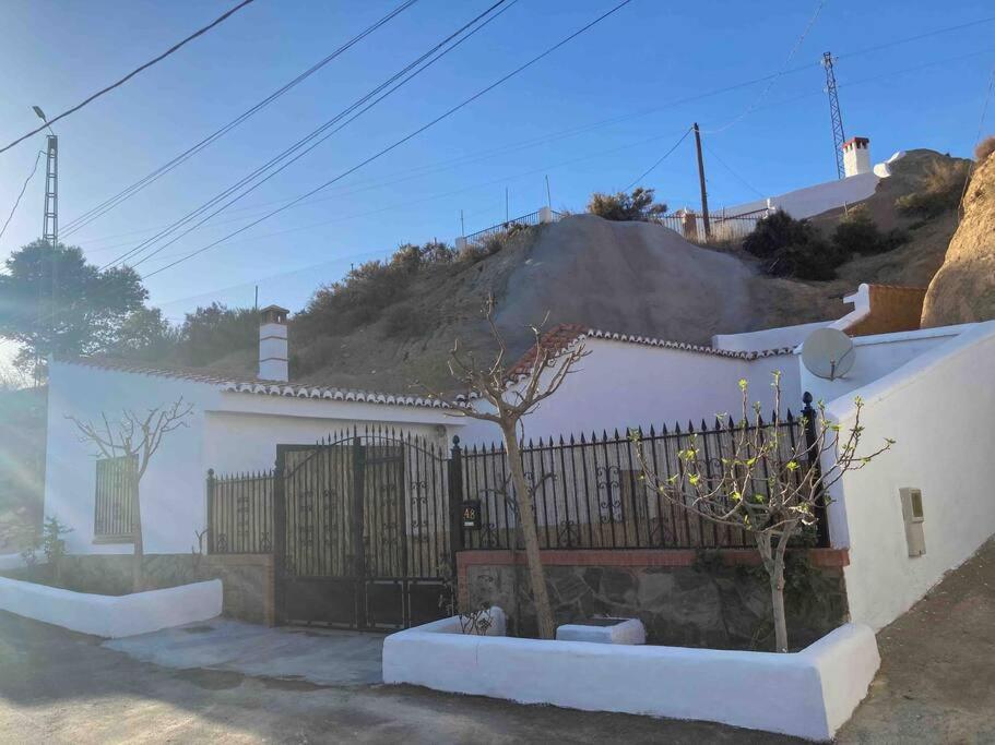 Вилла Casa Cueva Rural Estacion De Гвадикс Экстерьер фото